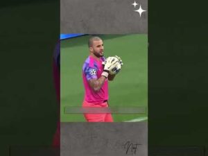 Khi tiền đạo phải làm thủ môn #bongda #football #highlights #soccer